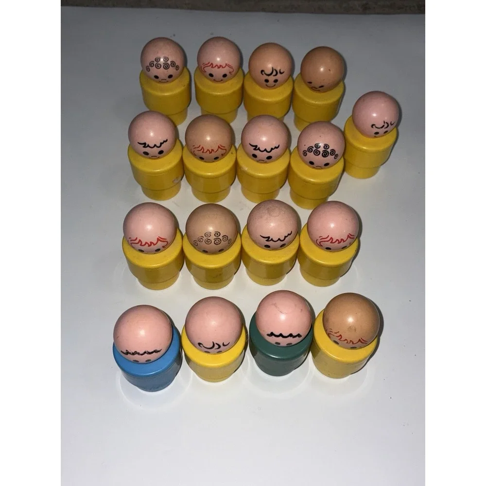 Vintage 1974 Fisher Price Little People Yellow Big Chunky Jumbo Figure Lot of 17